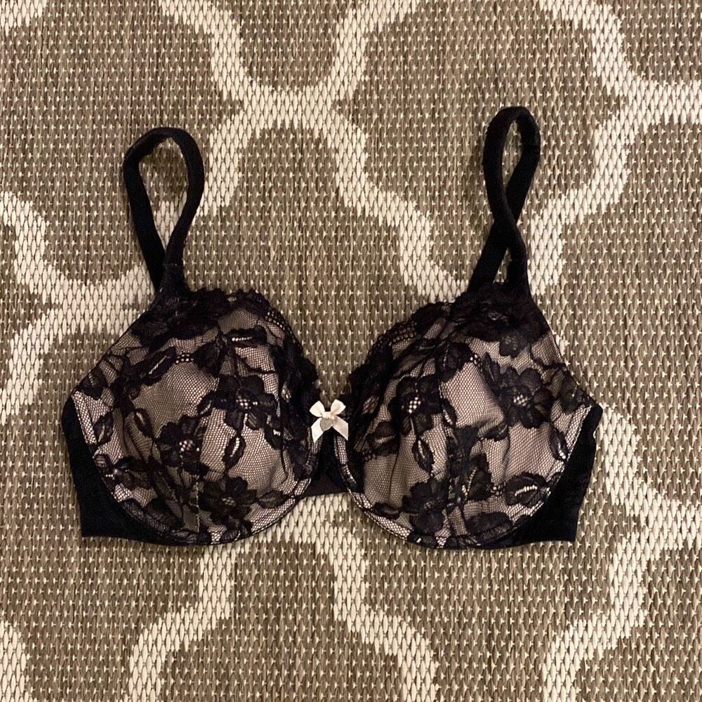 Victoria’s Secret bra underlined perfect coverage size 36DD